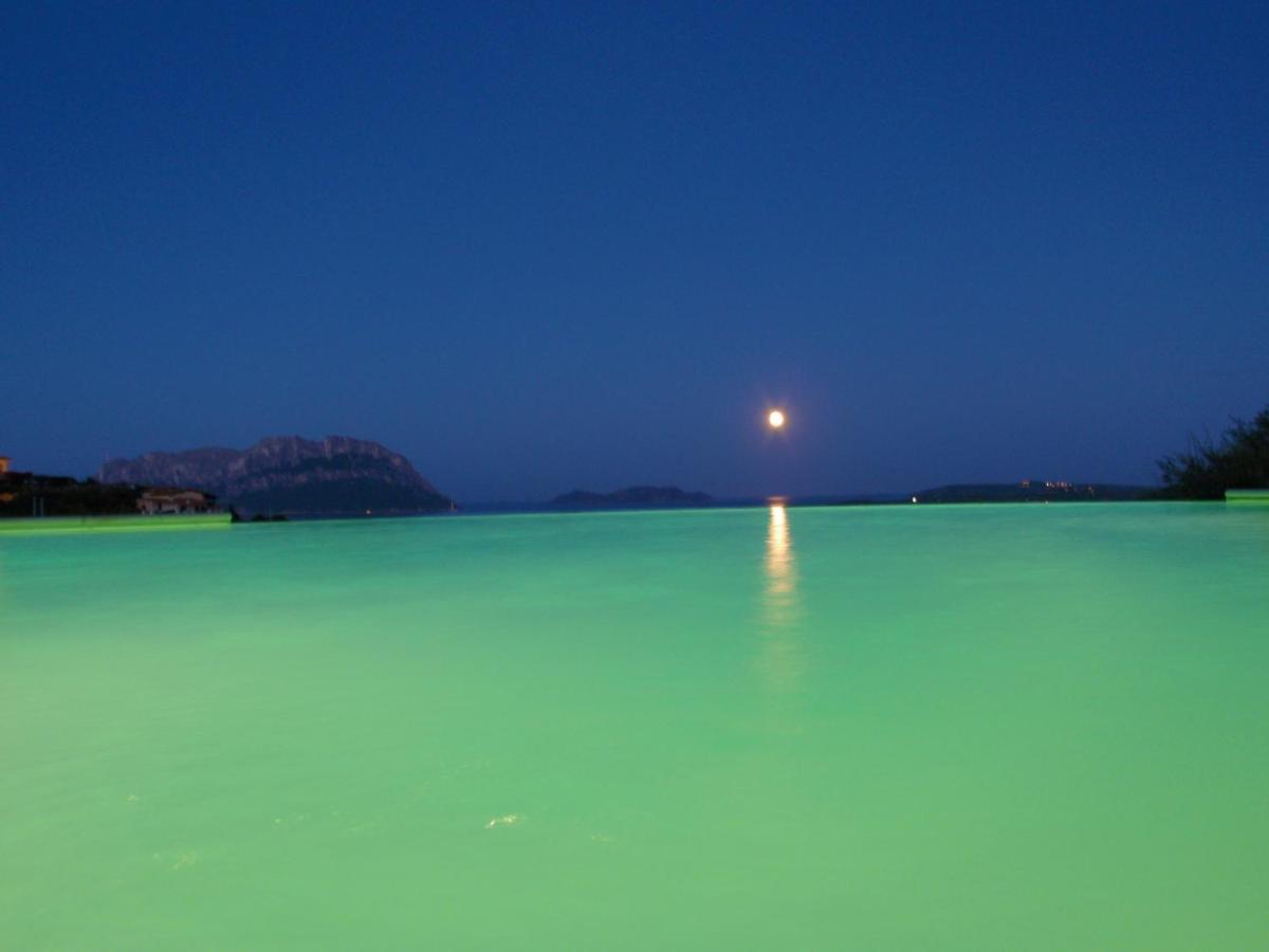 Villa And Pool Tavolara View Porto Istana Экстерьер фото